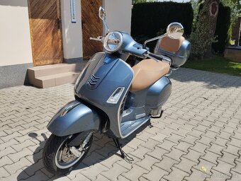 Vespa 300 GTS - 3