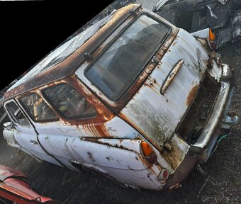 Škoda Octavia 1961 a 1969, na renovaci. Možná doprava. - 3