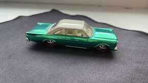 Hot Wheels 65 Ford Galaxie RLC - 3