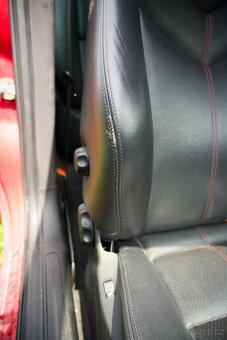 Prodám interier do Alfa Romeo - 3