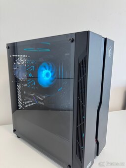 Výkonný herní/stolní počítač – AMD Ryzen 7 - 3
