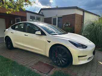 Tesla model 3 Performance 377kw Refresh model Biely Interier - 3
