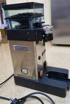 Prodám profi mlýnek Rancilio MD 50AT - 3