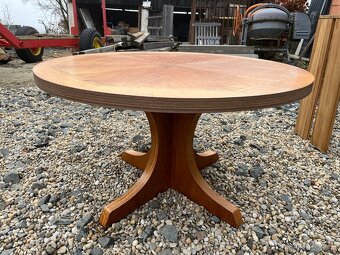 Kulatý konferenční stůl - 3