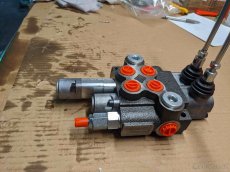 Hydraulický dvousekční rozvaděč 02P401A1K16GKZ1  Badeshtnost - 3