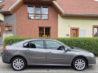 Renault Laguna 2.0i 16V Navi 2008 - 3
