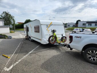Unikátní prostorný karavan Kanus 750 s vysouvacím bokem - 3