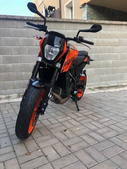 KTM Duke 690 (v TP 32kW) - 3