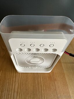Stolní větrák ventilátor s možností chladivé vodní mlhy NOVÝ - 3