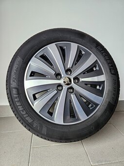 Orig. Skoda Drakon 5x112 Letní 215/55/17 - Zánovní - 3