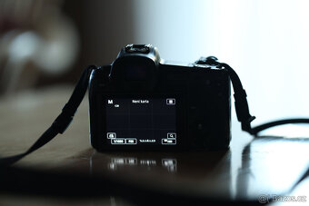 Bezzrcadlovka Canon eos R - 3