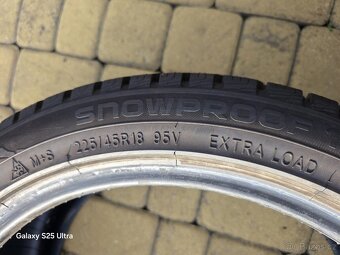 Sada zimních pneu 225/45 18" Nokian - 3