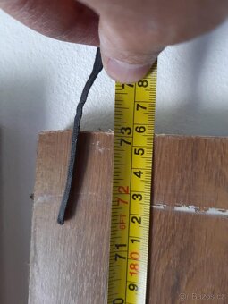 Dva použité parapety - dekor dub - 186cm x 24cm - 3