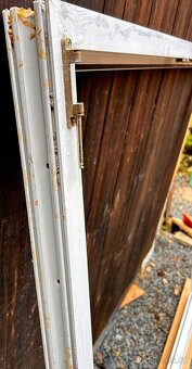 VELKÉ PLASTOVÉ OKNO -PLAST-DVOJSKLO - 3