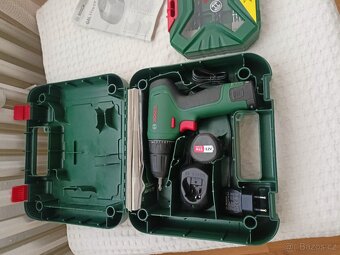 NOVÝ Bosch EasyDrill 1200, 2x baterie, nabíječka, kufr - 3