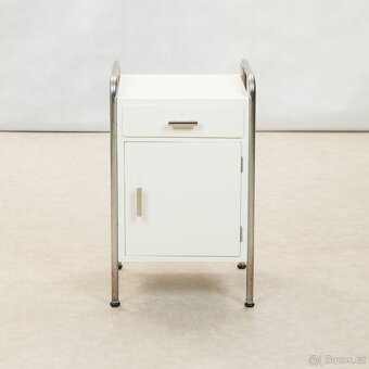 NOČNÍ STOLEK-VICHR A SPOL - 3