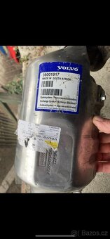 Volvo kat a klimakompresor - 3