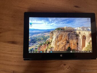 Microsoft Surface Pro, Windows 10, tužka - 3