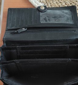 Dámská černá kožená peněženka zn.Jobis - 3
