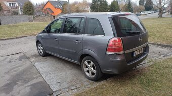 Opel Zafira - 3