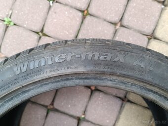Pneu 225/40 r18 - 3