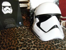 Anovos First Order Stormtrooper helmet - Last Jedi version - 3