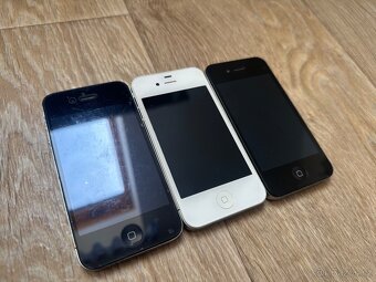 Apple iPhone 4 - 3 kusy - 3