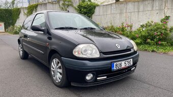 RENAULT CLIO - 3