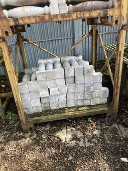 Okrasné sloupky na plot kamen nebo beton - 3