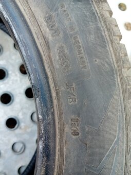 Goodyear Ultragrip 8 285/45 R20 zimní - 3