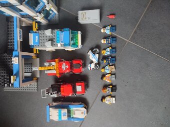 Lego policejní stanice - 3
