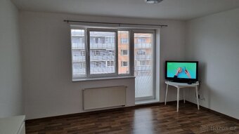 PRONÁJEM BYTU 1+kk - 3