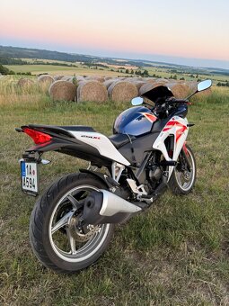 HONDA CBR250R - 3