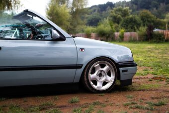 Volkswagen Golf MK3 Cabrio - 3