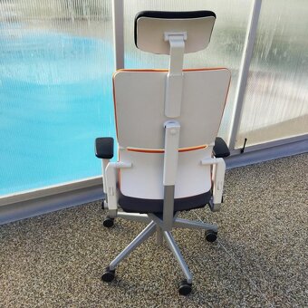 Kancelářská židle Steelcase Please s podhlavníkem - 3