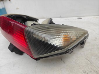 Honda FJS 600 / 400 Silver Wing - Zadní světlo - 3