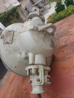 Průmyslové světlo - 3