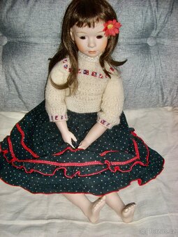 Velká porcelánová panenka 76 cm - 3