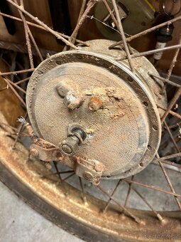 Kola Jawa pionýr/mustang - 3