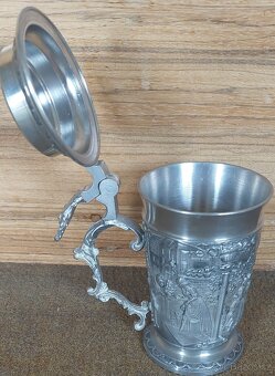 Cínový pohár s víkem - 3