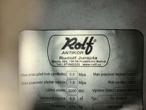 Nerezová akumulační nádrž 2000l - 3