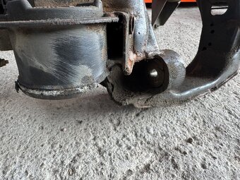 BMW E46 M3 zadni napravnice / klec - 3