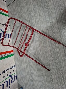 Jawa kyvacka - nosic - 3