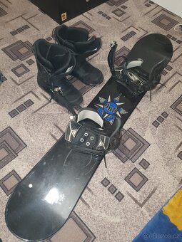 Snowboard s vázáním a botama - 3