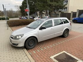 Opel Astra H 1.9 88kw - 3