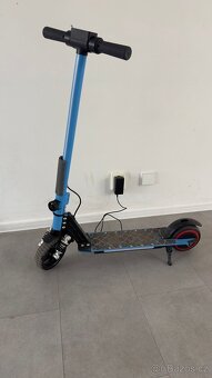 Dětská elektrická koloběžka 130 W - 3
