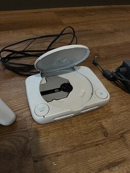 Playstation 1 Slim + Hry - 3