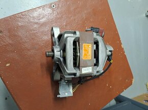Prodám motor pračka Indesit - 3