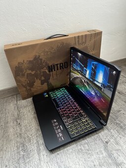 HERNÍ MAŠiNA- RGB Acer Nitro-i5 11.g/SSD/RTX/ - 3