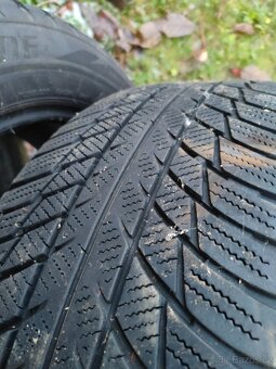 Prodám pneu zimní bridgestone blizzak 225/55R17 RSC - 3